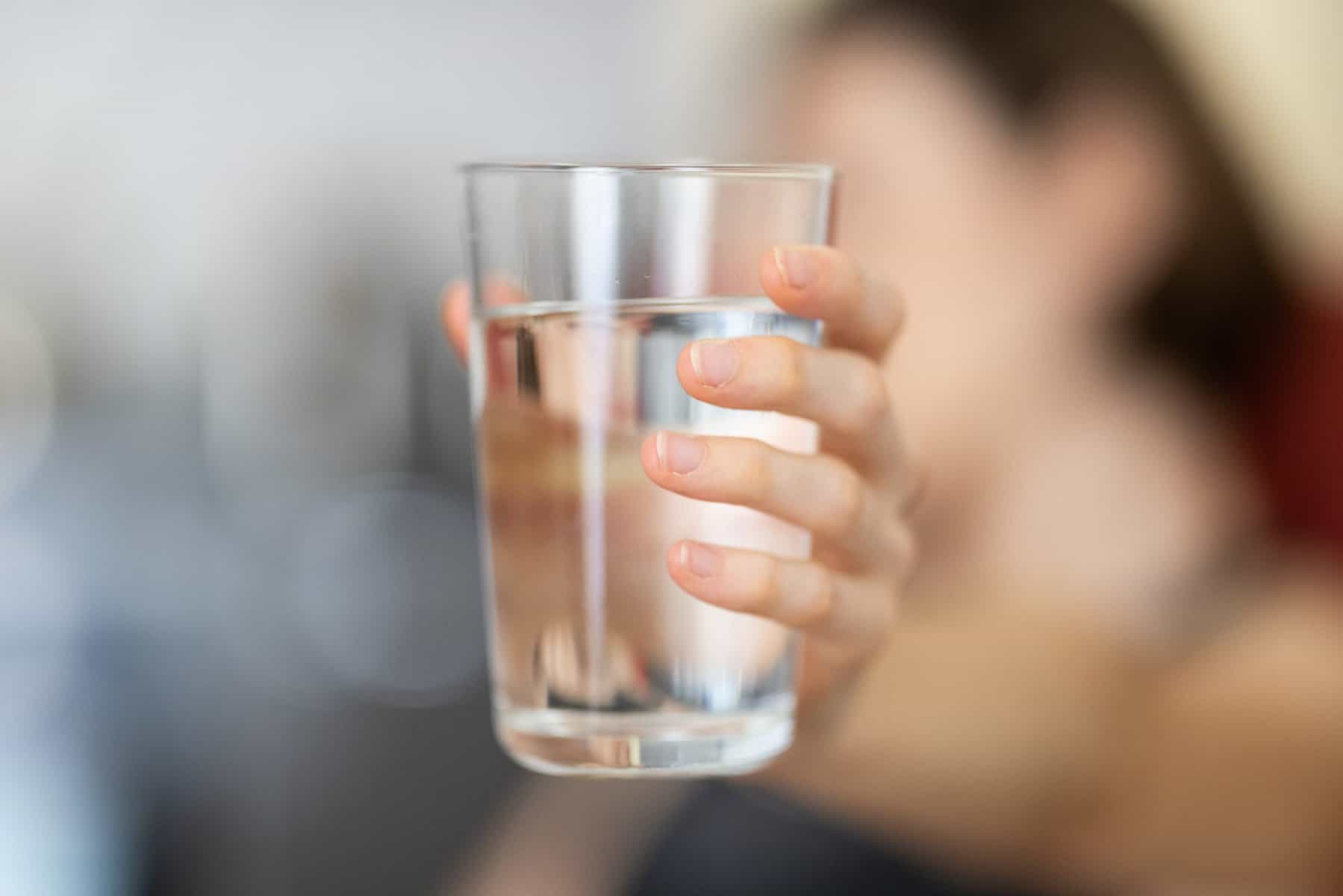 acne scar, Can Drinking Water Improve Your Acne Copy